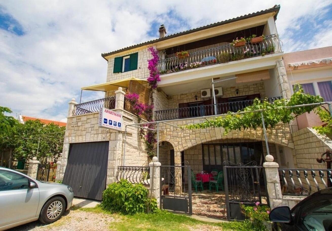 Apartments Juri Sućuraj Kültér fotó