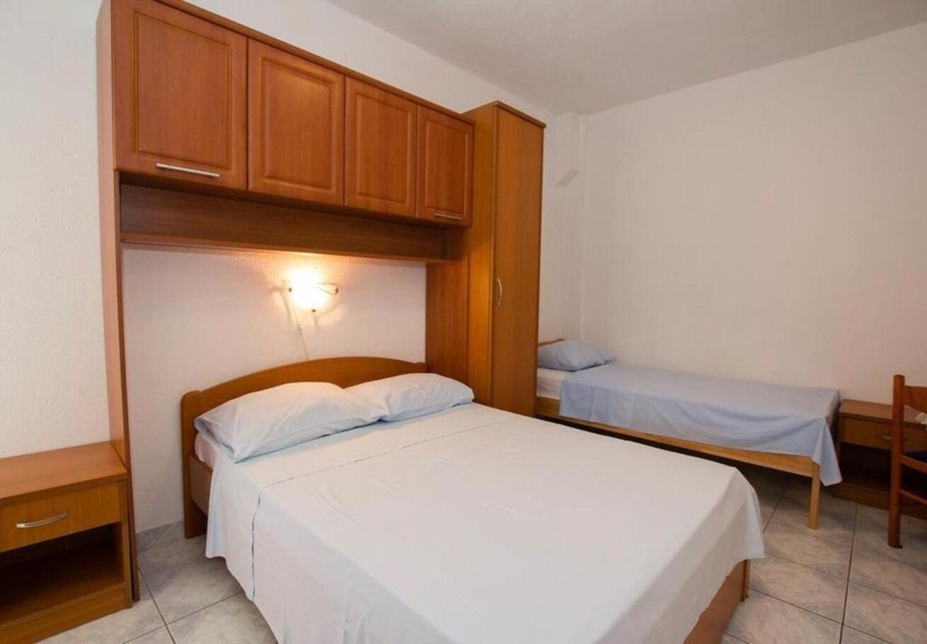 Apartments Juri Sućuraj Kültér fotó